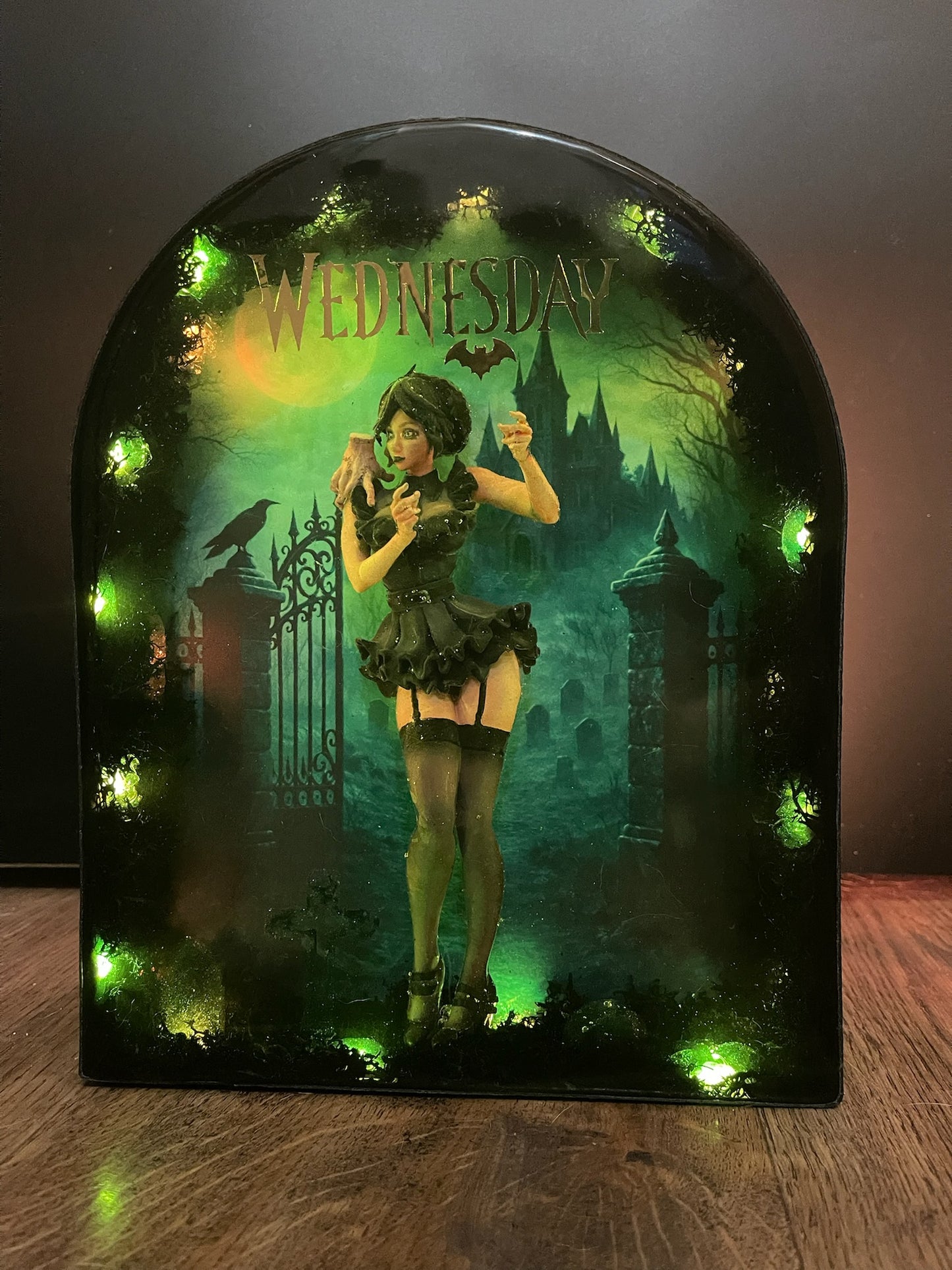 WEDNESDAY – Resin Light Art Gothic Edition