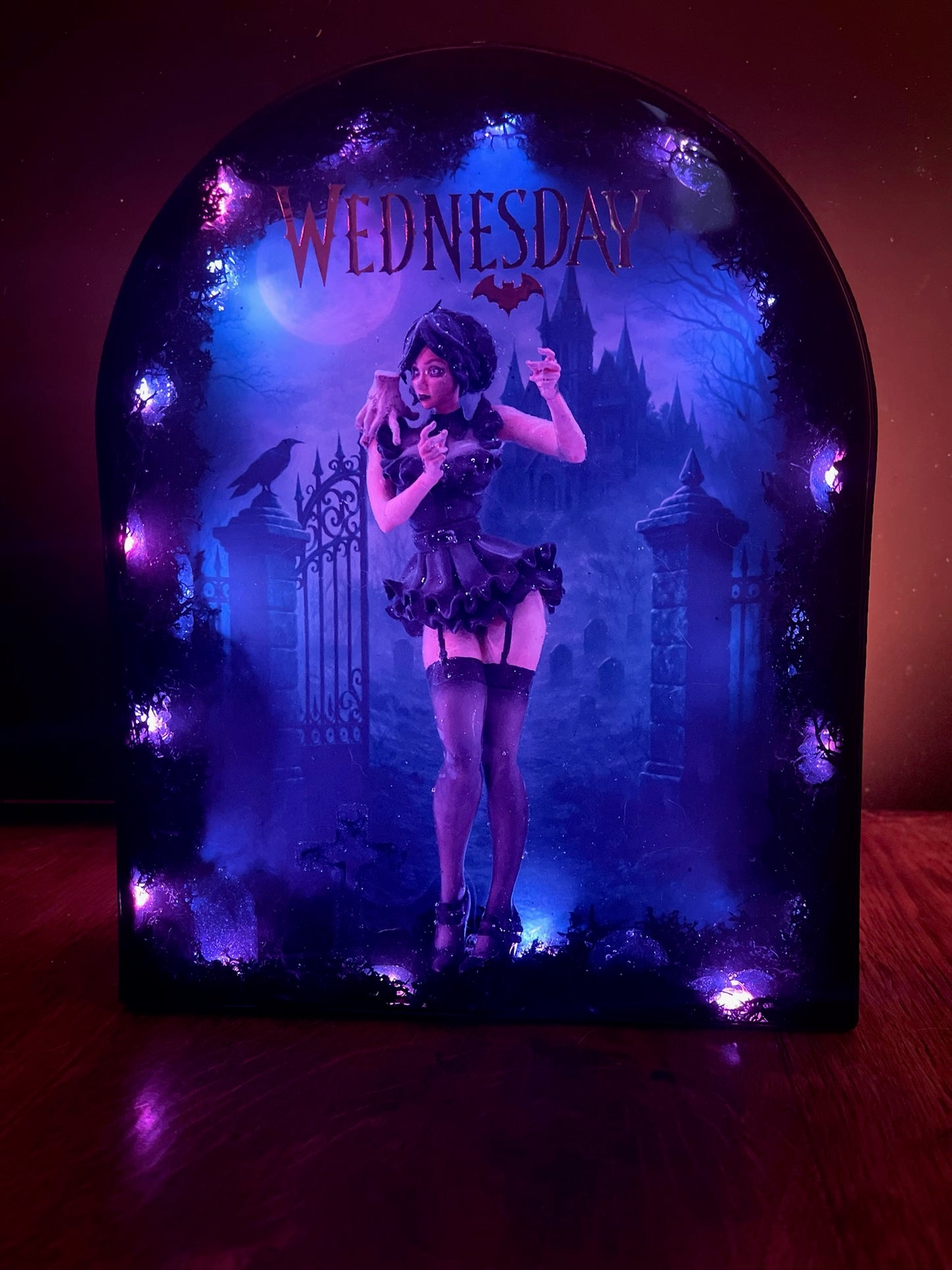 WEDNESDAY – Resin Light Art Gothic Edition