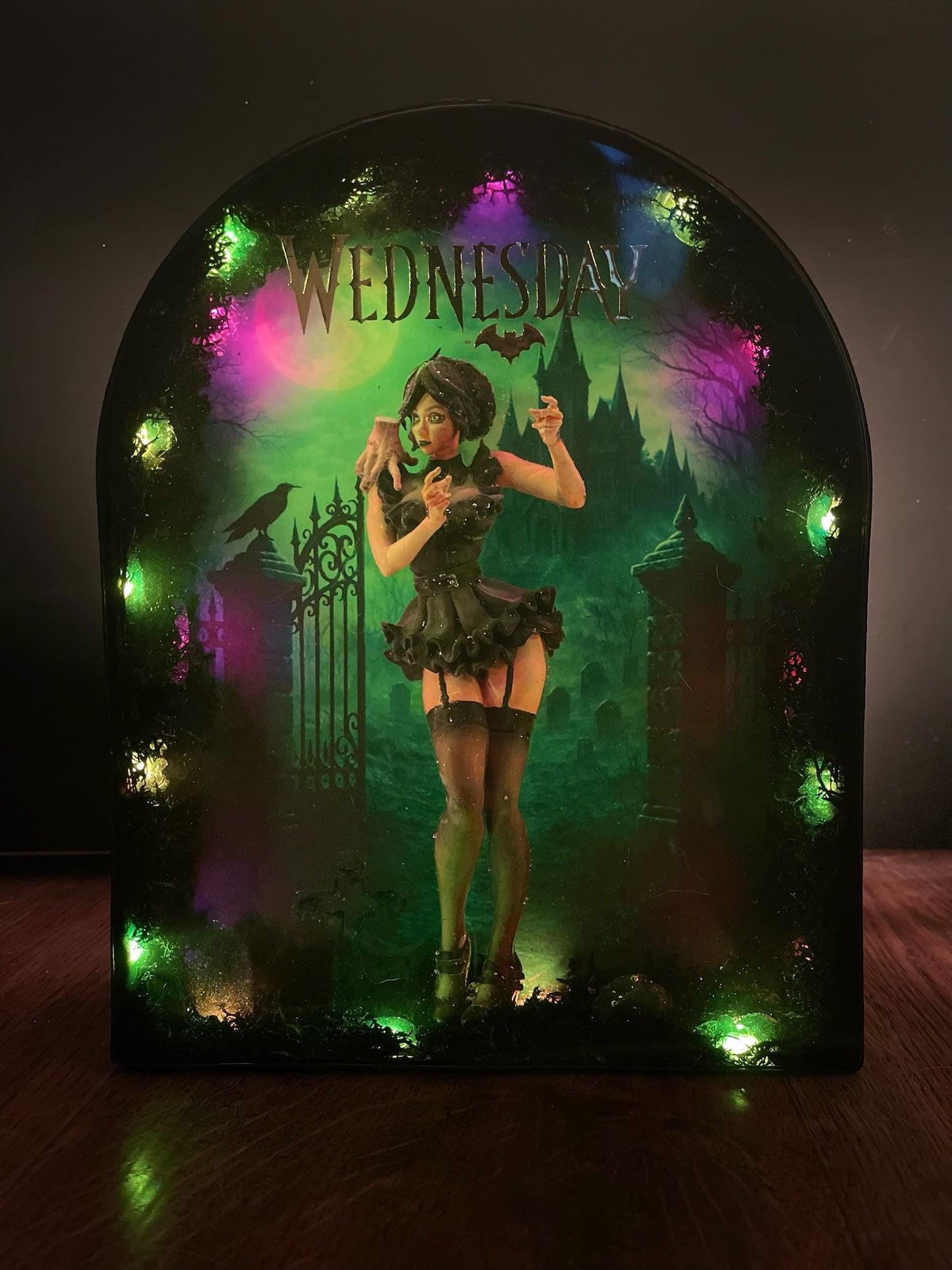 WEDNESDAY – Resin Light Art Gothic Edition