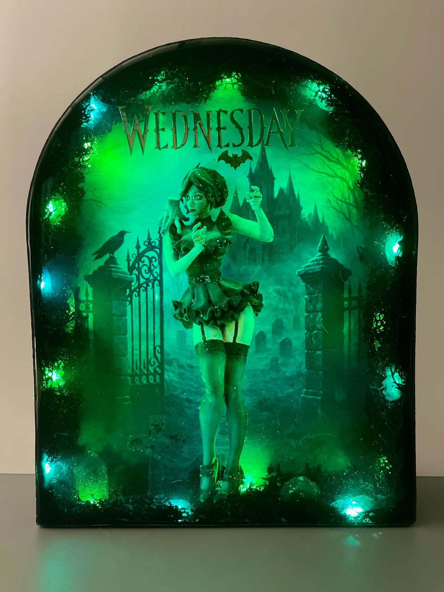 WEDNESDAY – Resin Light Art Gothic Edition