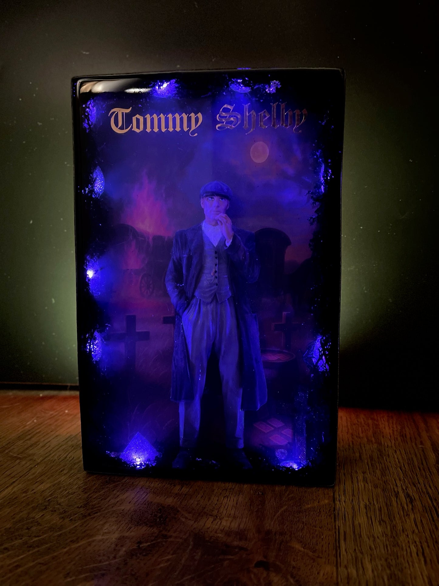 THE SHELBY – Resin Light Art