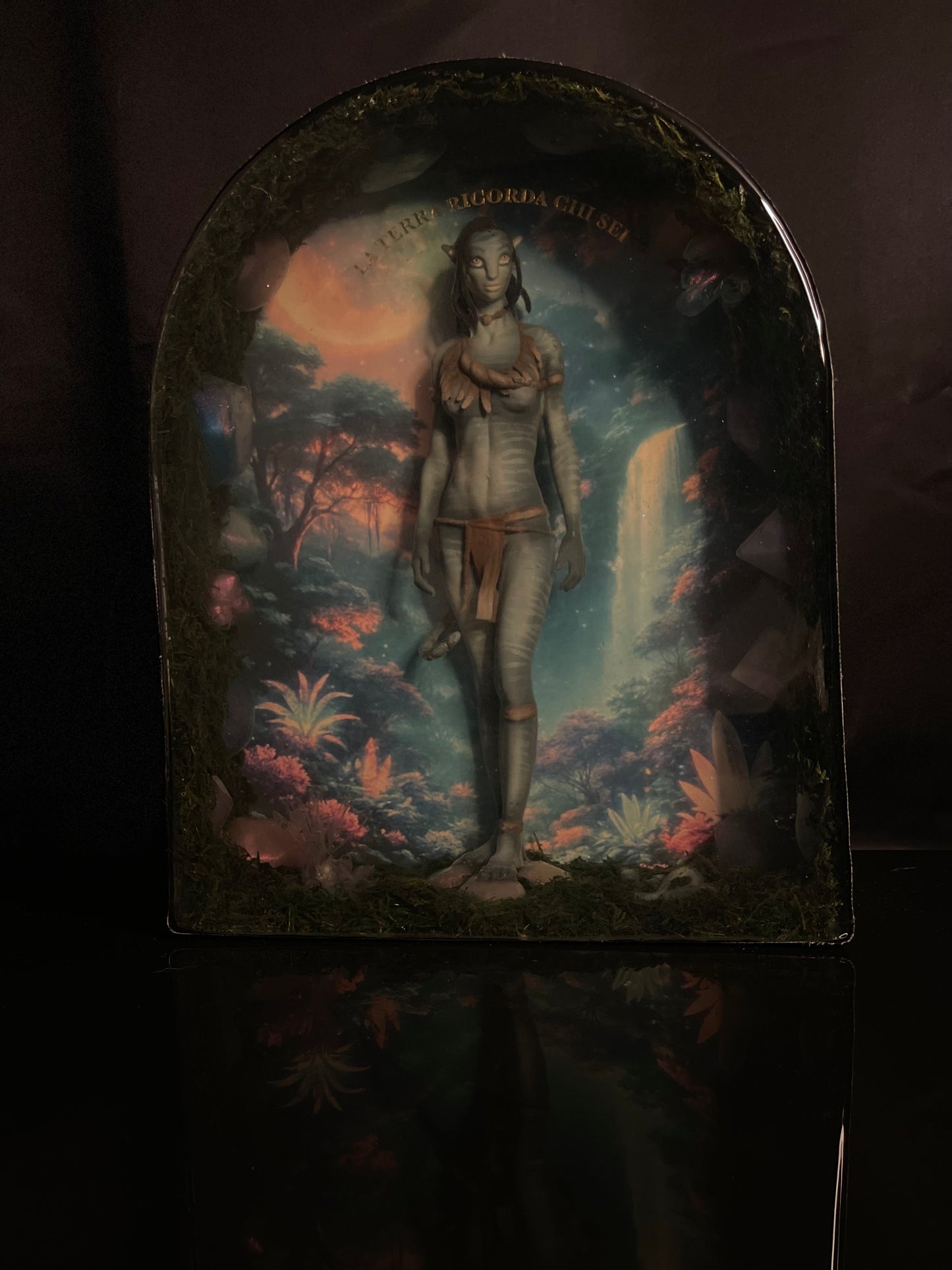 LA TERRA RICORDA CHI SEI – Resin light art