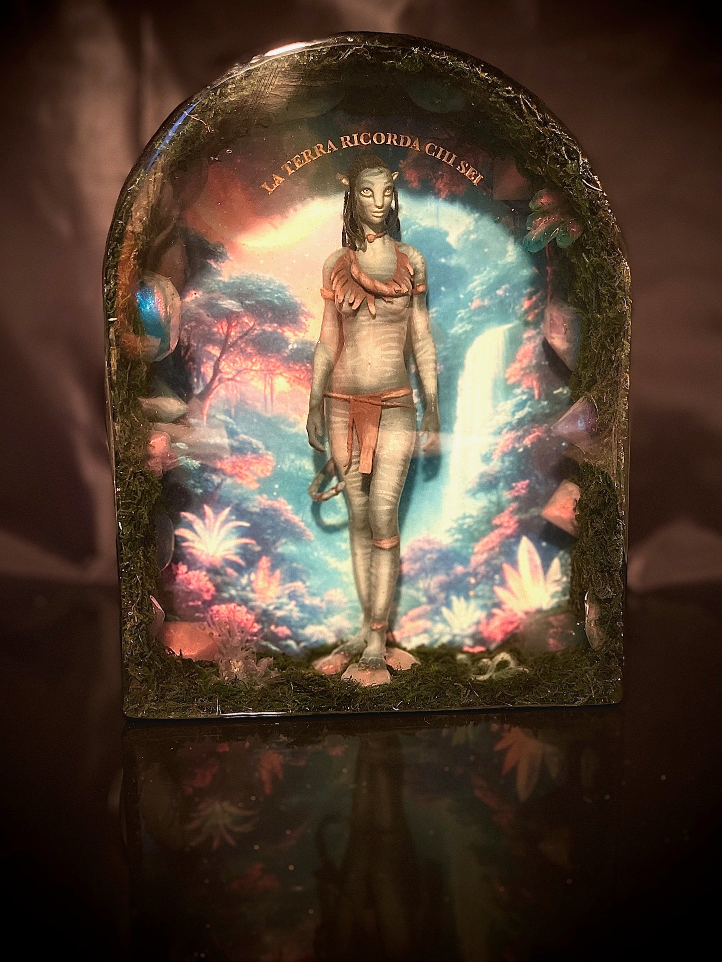 LA TERRA RICORDA CHI SEI – Resin light art