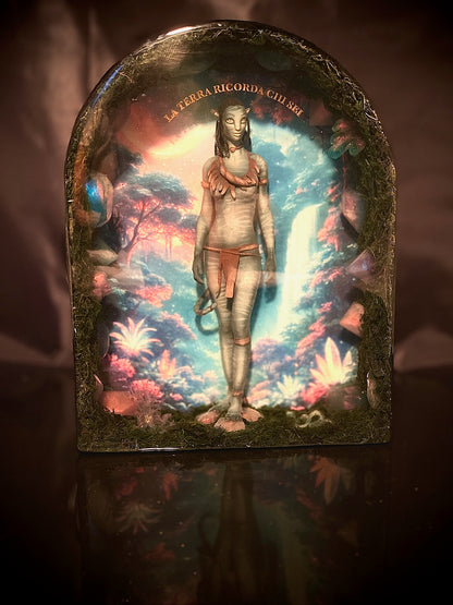 LA TERRA RICORDA CHI SEI – Resin light art