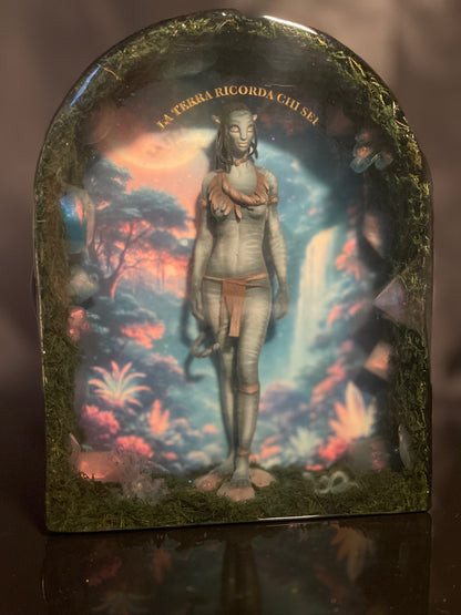 LA TERRA RICORDA CHI SEI – Resin light art