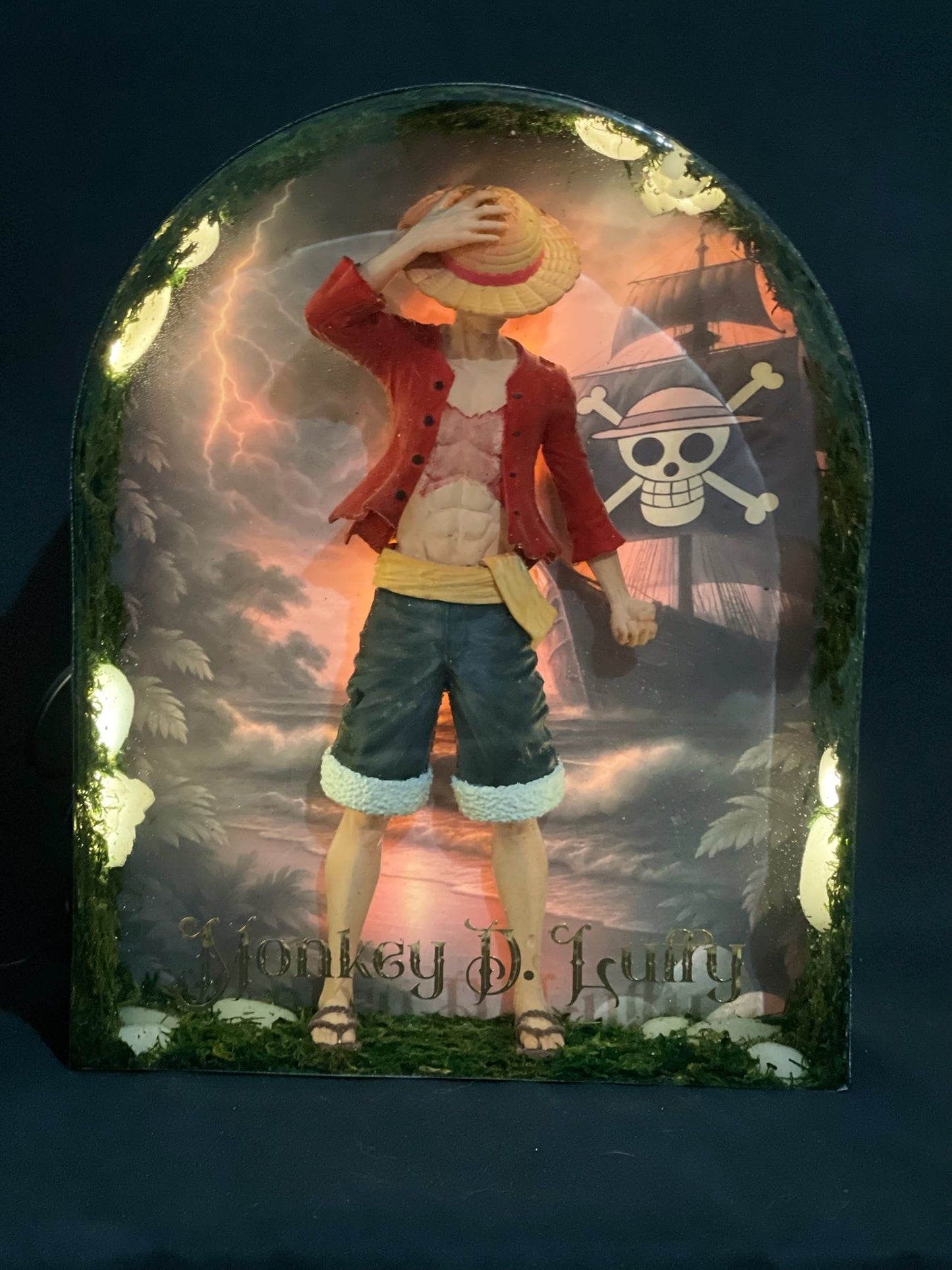 LUFFY – Luminous resin artwork