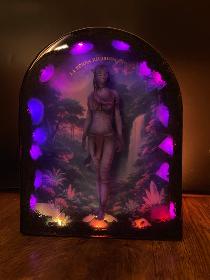 LA TERRA RICORDA CHI SEI – Resin light art