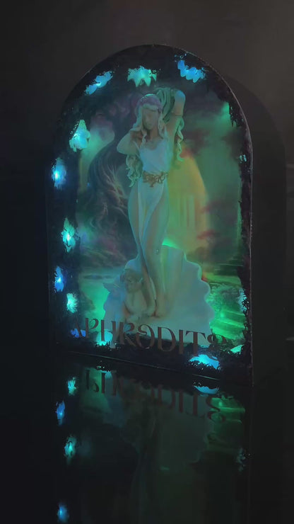 APHRODITE – Luminous Work in Resin